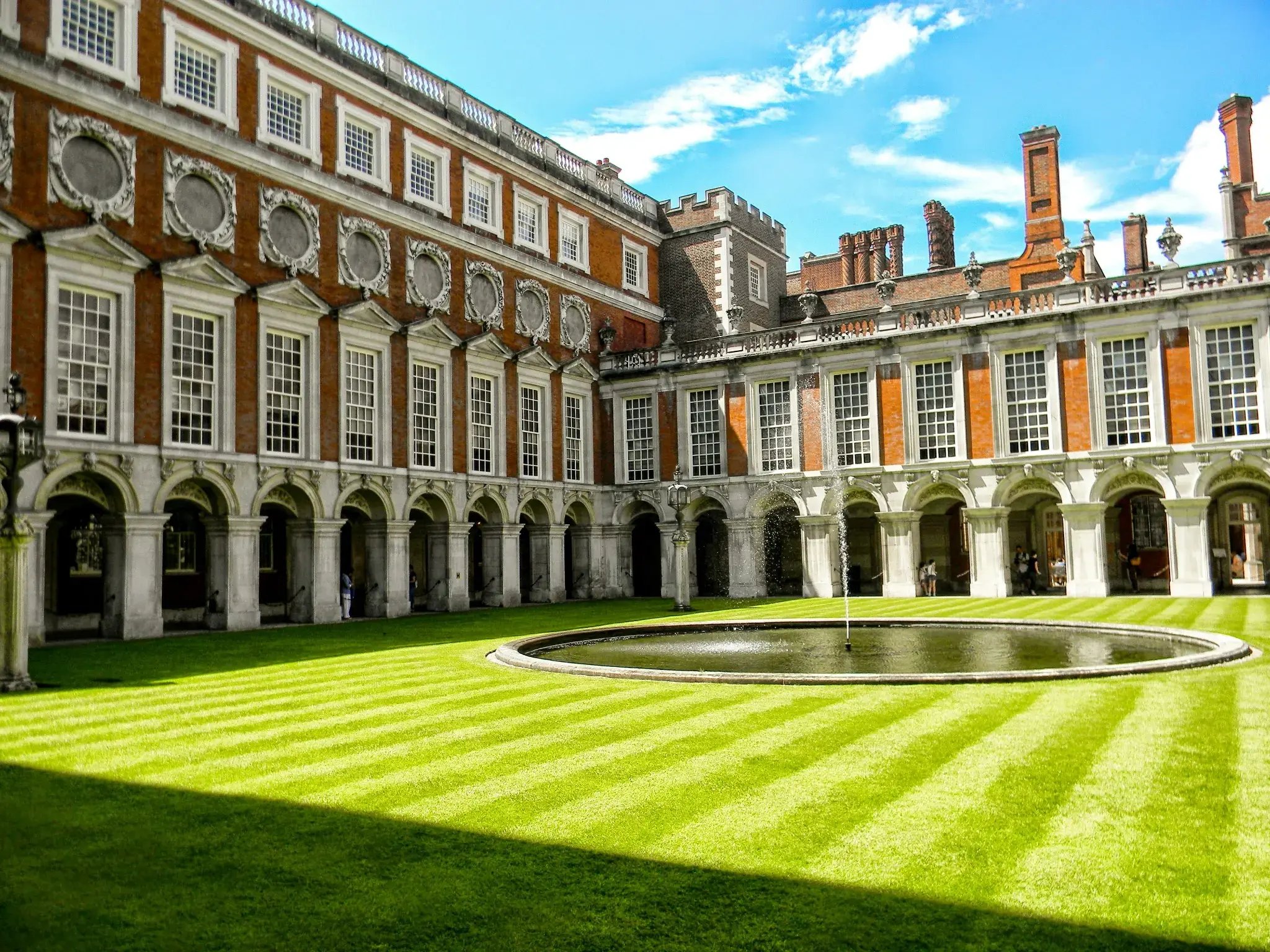 zkipster 30 stunning gala dinner venues in London hampton court