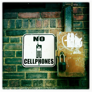 zkipster_no_cell_phones-resized-600