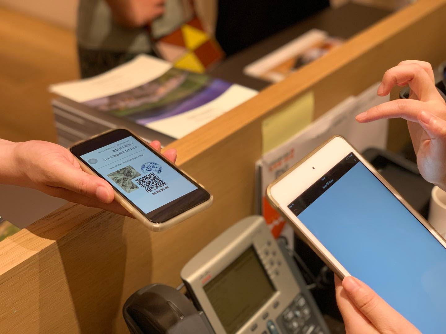 Case Study: How Christie’s Hong Kong Uses WeChat + zkipster