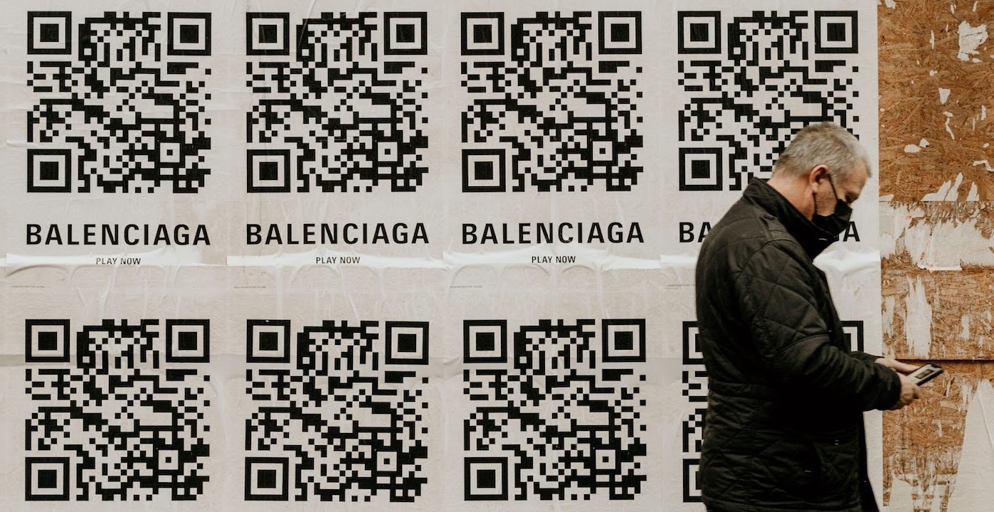 How to set up contactless check-in with QR codes