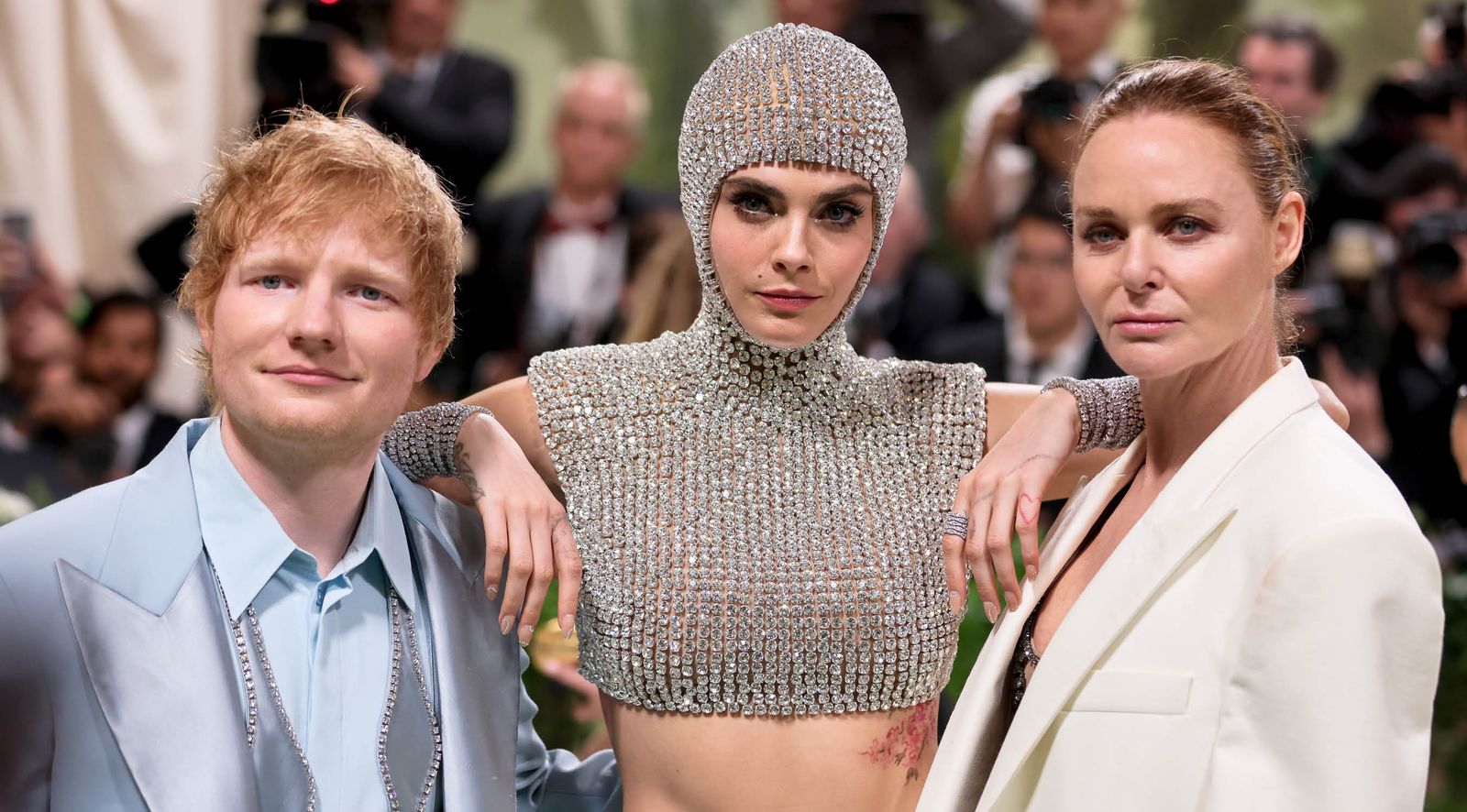 Met Gala 2024 11 Ed Sheeran Cara Delevingne Stella McCartney-p-1600
